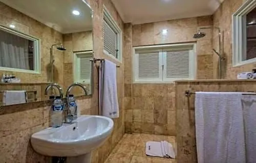 Bayu Hotel 3*